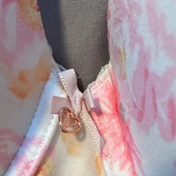 Victoria's Secret 36c Floral Elegance Women's Bra like new - Picture 2 of 6